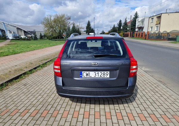 Kia Ceed cena 16900 przebieg: 220000, rok produkcji 2009 z Pionki małe 121